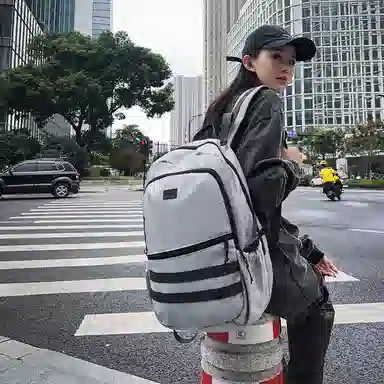 尼格尔 日系双肩包潮酷大学生书包高中生休闲旅行电脑背包大容量 尼龙 男女同款情侣款 多色