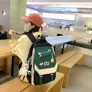 尼格尔大容量双肩背包休闲校园女生尼龙双肩包小学生初中生学生上课书包女多色