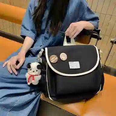 尼格尔 学生斜挎包女生单肩包韩版尼龙初中高中上课补习书包百搭包包 多色