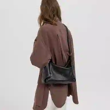 VANESSA HOGAN VH hobo