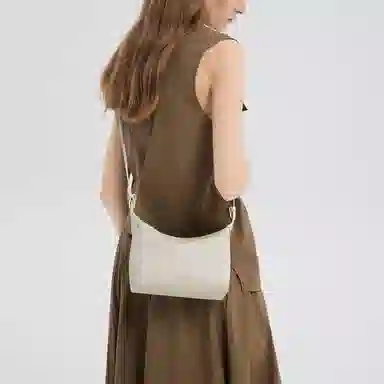 VANESSA HOGAN VH hobo