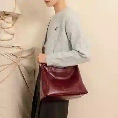 VANESSA HOGAN VH hobo