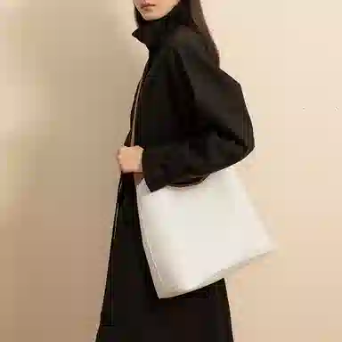 VANESSA HOGAN VH Hobo PVC