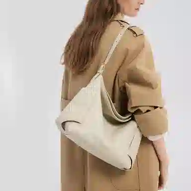 VANESSA HOGAN VHhobo