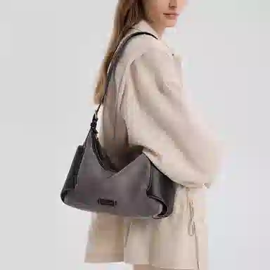 VANESSA HOGAN VH hobo