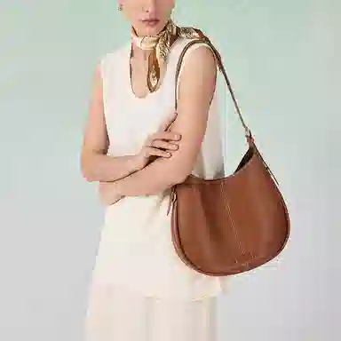 VANESSA HOGAN VHHobo