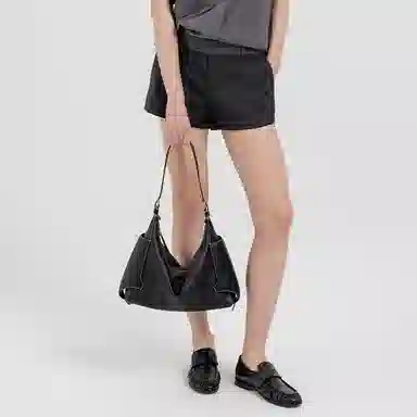 VANESSA HOGAN VH hobo