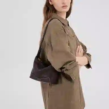 VANESSA HOGAN hobo