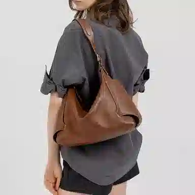 VANESSA HOGAN VH hobo