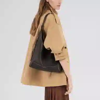 VANESSA HOGAN VH hobo