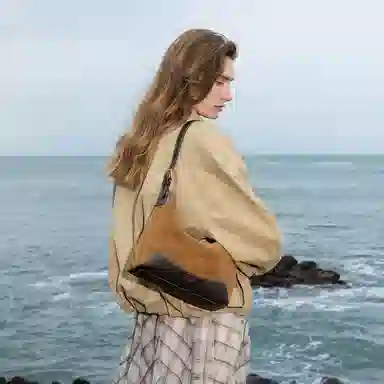 VANESSA HOGAN VH hobo