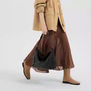 VANESSA HOGAN VHhobo