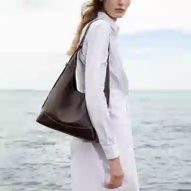 VANESSA HOGAN VH hobo