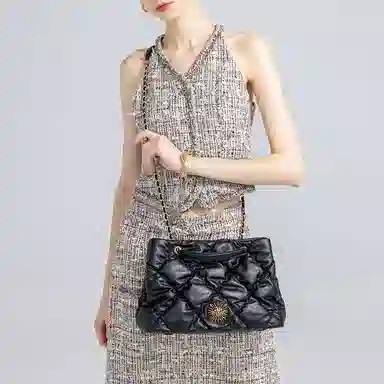 VANESSA HOGAN VH Tote