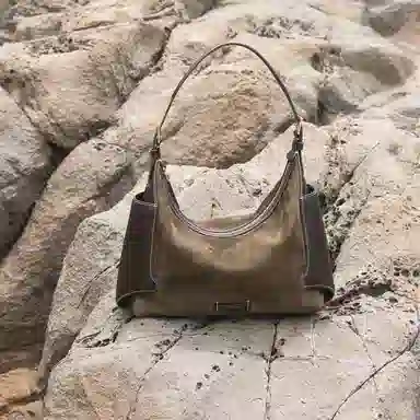 VANESSA HOGAN VH hobo