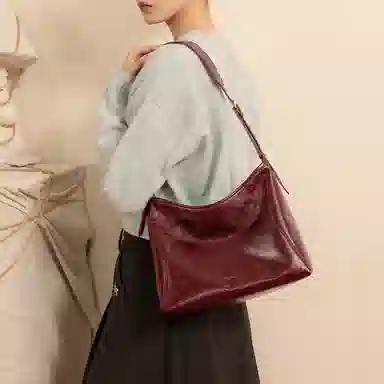 VANESSA HOGAN VH hobo