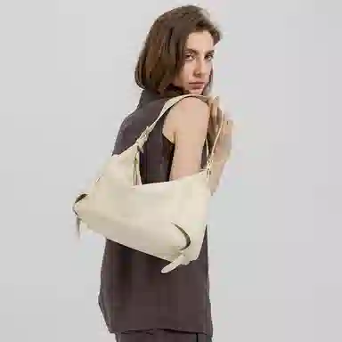 VANESSA HOGAN VH hobo