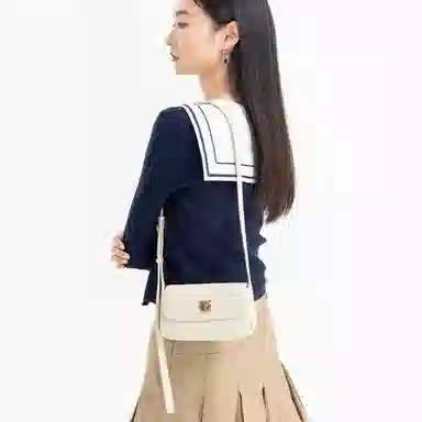 VANESSA HOGAN VH mini