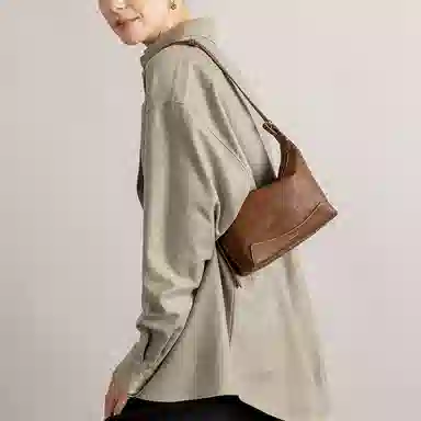 VANESSA HOGAN hobo