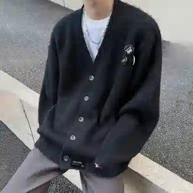 SUNSETMONENT Vintage Badge V-Neck Cardigan