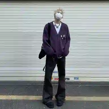 SUNSETMONENT Vintage Badge V-Neck Cardigan