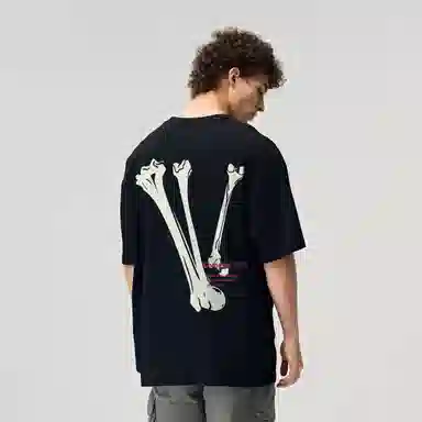 COMOWA Bone V Logo T-Shirt