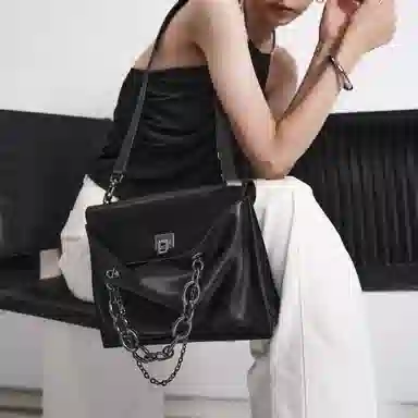 INJOYLIFE Medium Black Messenger Bag