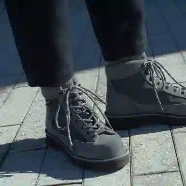 and wander x Danner Light