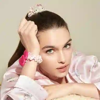 SILKY MIRACLE Hello Kitty 2