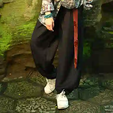 Sansheng Liubu Black Straight-Leg Pants