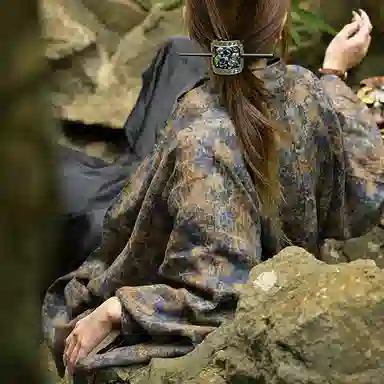 Sansheng Liubu Dunhuang Yi