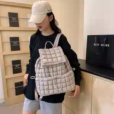 辛巴赫 百搭潮流格子轻便旅游大容量 尼龙 双肩包 常规 女款 多色