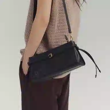 SUPERMERCY Boston Bag Black