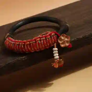 星珍思 梅你不行 新中式国潮招财纳福转运 小众设计编织绳素圈开口 鸡血藤 手镯 女款