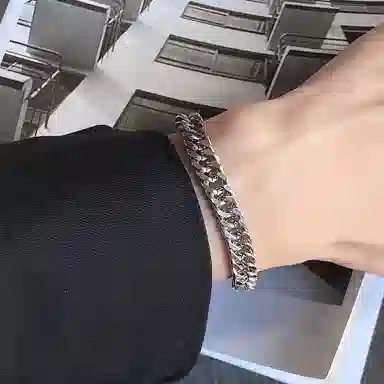 S990