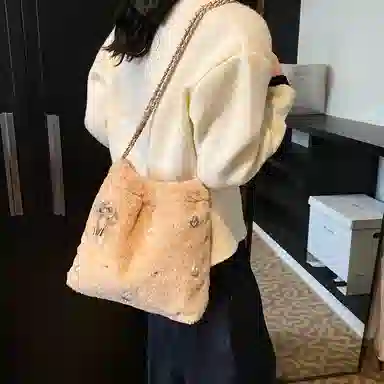 度森袋鼠 高级感时尚百搭休闲简约 毛绒 单肩包 女款 米白色/灰色/黑色/卡其色