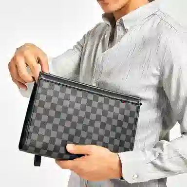 Dusen Kangaroo Clutch Black/Brown