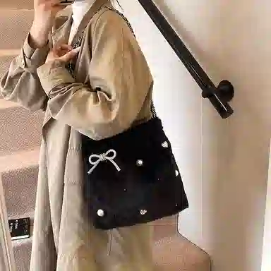 度森袋鼠 高级感时尚百搭休闲简约 毛绒 单肩包 女款 米白色/灰色/黑色/卡其色