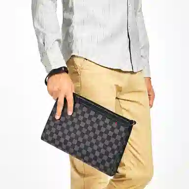 Dusen Kangaroo Clutch Black/Brown