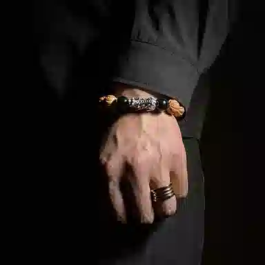 MOUNTAINS AND MANS 999