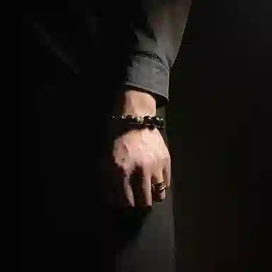 MOUNTAINS AND MANS 16mm