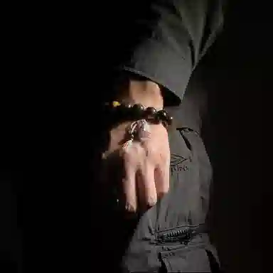 MOUNTAINS AND MANS 999