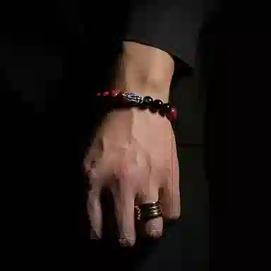 MOUNTAINS AND MANS 999