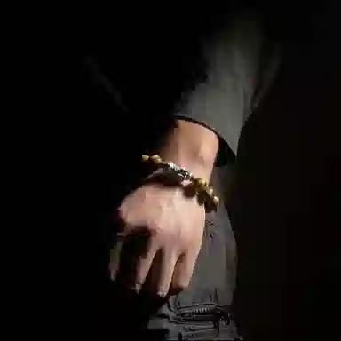 MOUNTAINS AND MANS 999