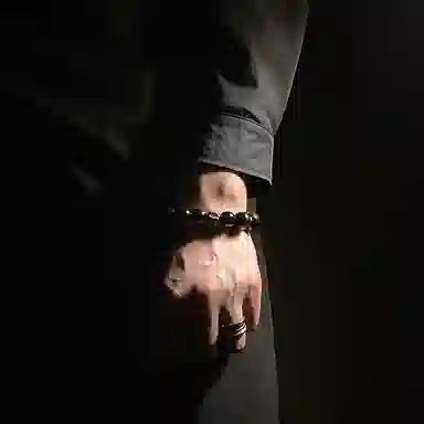 MOUNTAINS AND MANS 16mm