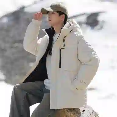 雅鹿 潮牌厚款御寒保暖时尚连帽城市户外百搭舒适宽松羽绒服 男款