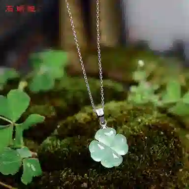 石头记 幸运四叶草玉佩吊针锁骨链 新中式国风百搭配饰 好运转运首饰 礼盒款 东陵玉 项链 女款