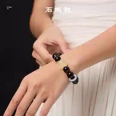 石头记 小众设计狐狸财源滚滚暴富招财进宝转运 事业上岸时来运转 #好运 礼盒天然 茶晶 手串 女款