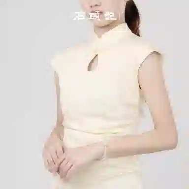 石头记 【优雅与纯净】 苍兰凤九 晶体透亮纯净 新中式狐狸小众设计优雅高级感简约百搭#好运 礼盒款天然 白水晶 手串 女款