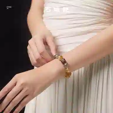 石头记 黄塔晶招财 黑金超多宝 高级感小众设计 八方来财 好运天然 绿幽灵 水晶手串 男女同款情侣款